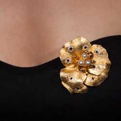 vintage pin-gold floral